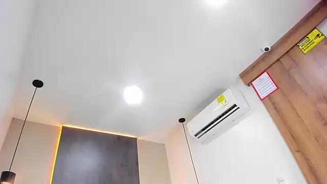 ScarlettVex__ live sex cam