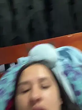 bela_miel's cam snapshot