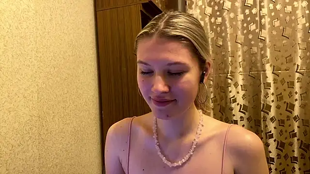 SkyeDavis's cam snapshot