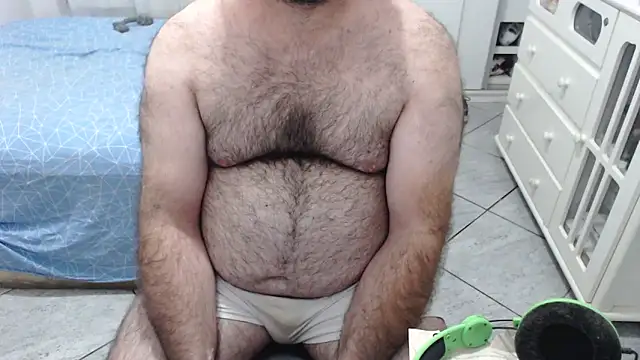 MysterBearMG live sex cam