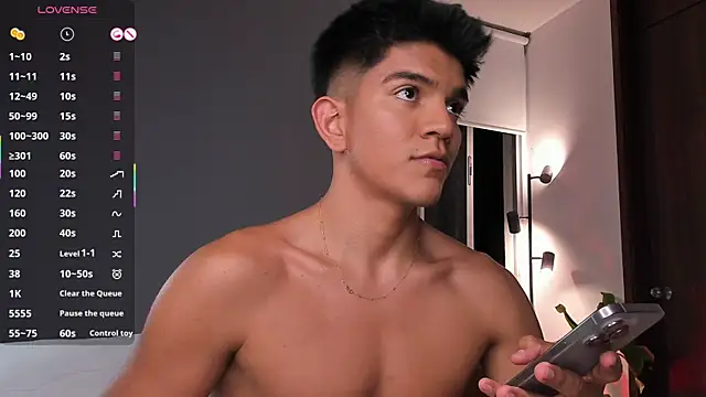 OnlySantty live sex cam