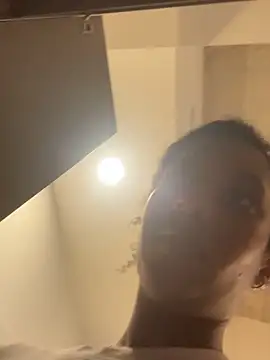 Your_Paris's cam snapshot