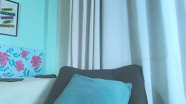 Sharlottexxlatin_'s cam snapshot