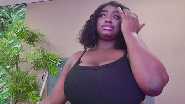 BetsyBennet_'s cam snapshot