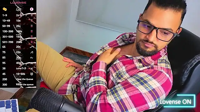 Ernesto-Rodriguez82 live sex cam