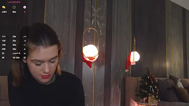 LoraPuffs's cam snapshot