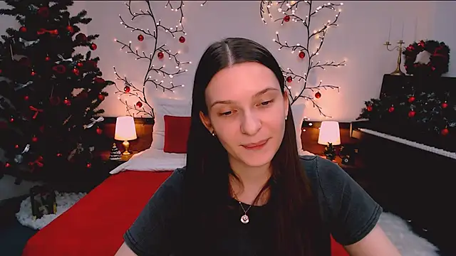 charming_berry's cam snapshot