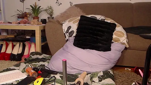 RebeFucksonn's cam snapshot