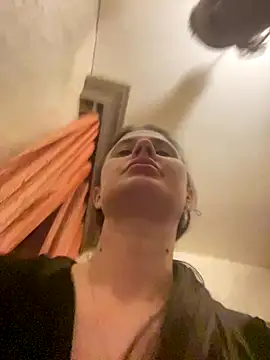 Flossy_Vettie's cam snapshot