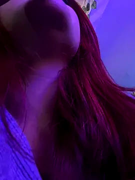 lia_moon77's cam snapshot