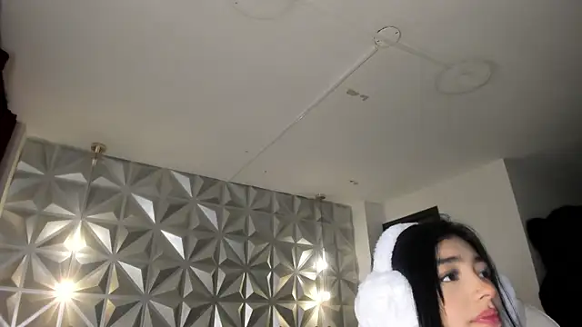 zoerouse_'s cam snapshot