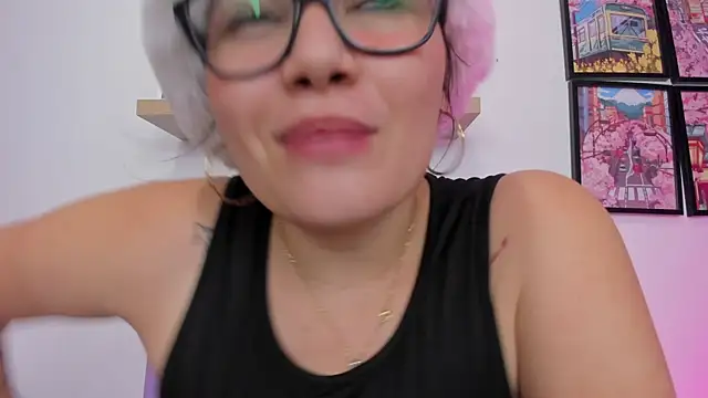 Carolina_Burninng's cam snapshot