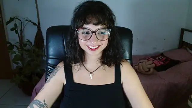 myamillor's cam snapshot