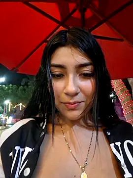 Sweed-virgin-pussy live sex cam