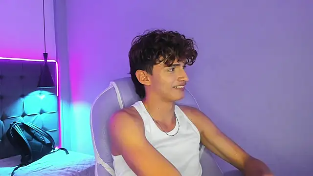 NicolasFerrer18's cam snapshot