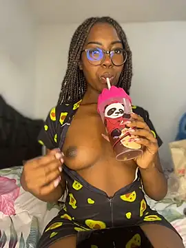 Raquel_jones's cam snapshot