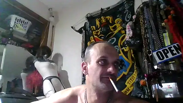 slinginbigD's cam snapshot