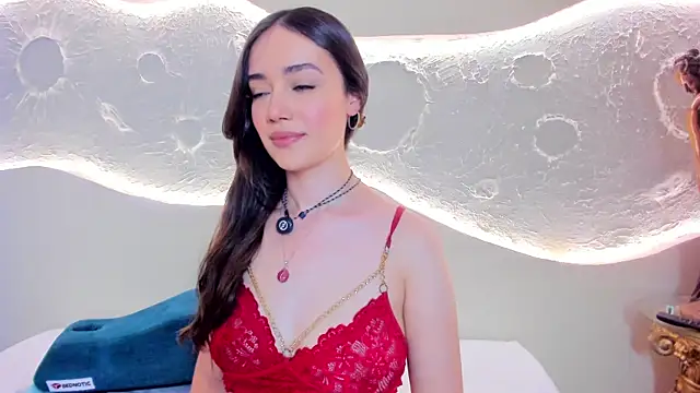 Kate_Amaretto_'s cam snapshot