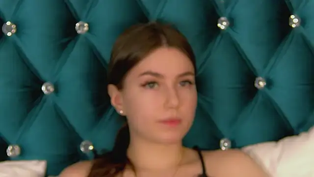 AliceMoreno's cam snapshot