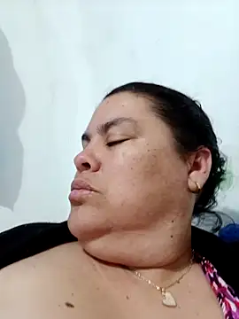 yaneth_'s cam snapshot