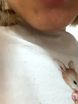 SweetBunnyGF's cam snapshot