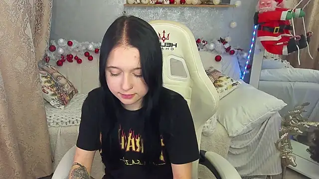 ScarletttMoon's cam snapshot