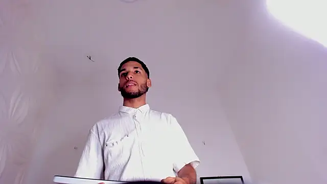 Thiagoferreti live sex cam