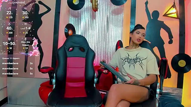 nickyminach_ live sex cam