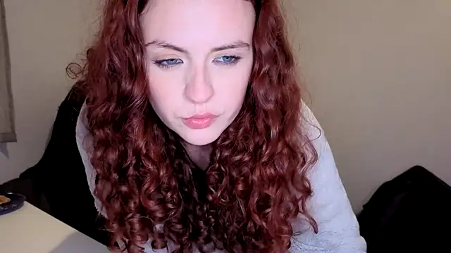 ENGLISHEMILY_69's cam snapshot