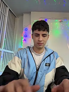 AdrianRinaldi live sex cam