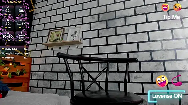 adrhiiana's cam snapshot