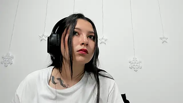 cami-01's cam snapshot