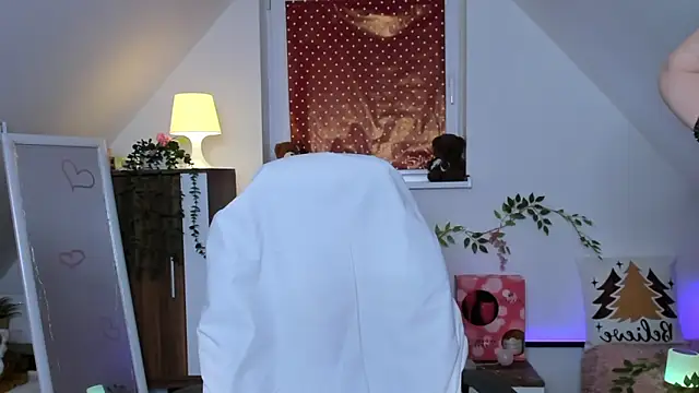 naughtymilane's cam snapshot