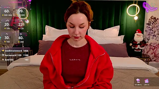 ClaireMathis's cam snapshot