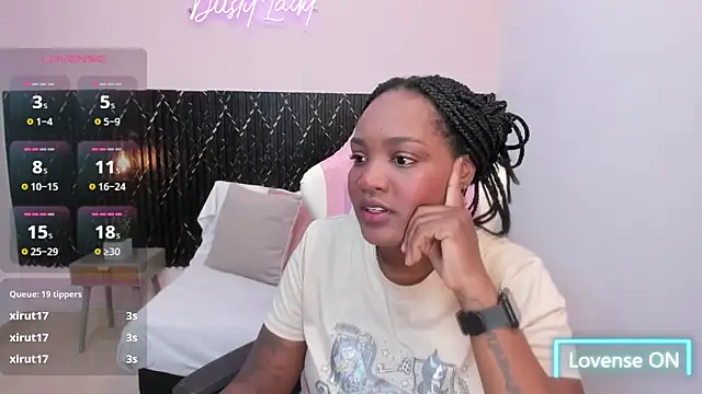 chanel_brunette's cam snapshot