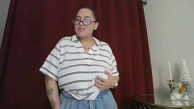 BustyAllyy's cam snapshot