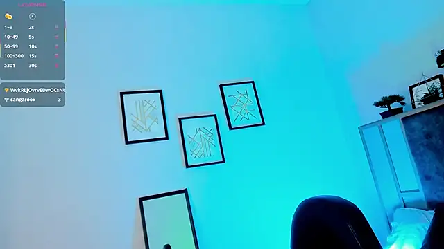 Azurra_amatto2's cam snapshot