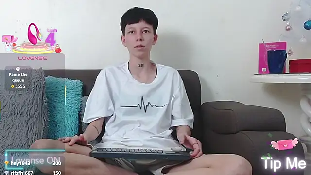 LiamBrown09's cam snapshot