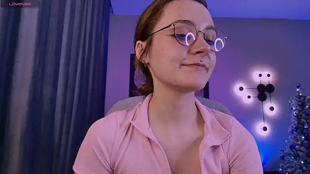 ElizabethMilller_'s cam snapshot