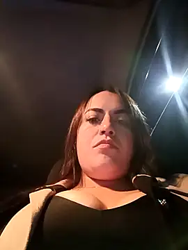 Lesly_10-'s cam snapshot