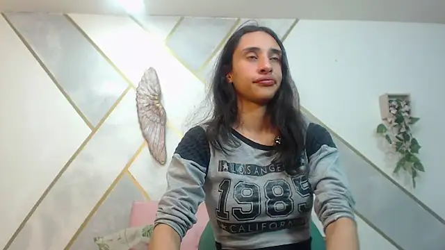 RoxanaCyrano_'s cam snapshot