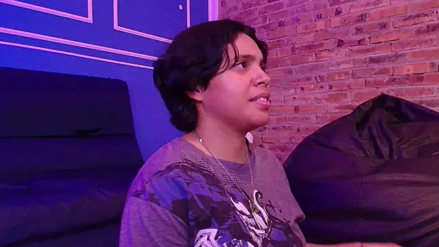 Emmapark_'s cam snapshot