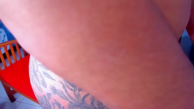 AngelaCoffee's cam snapshot