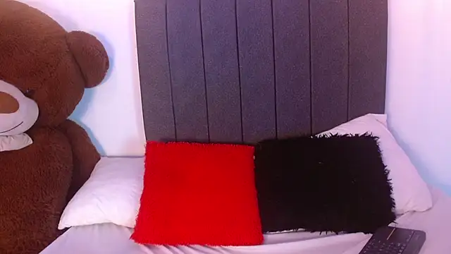 Emadelacroix's cam snapshot