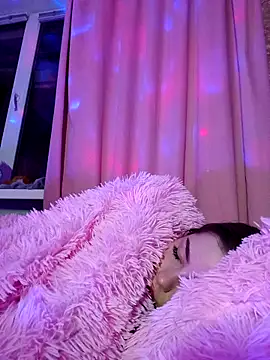 BitterPeach's cam snapshot