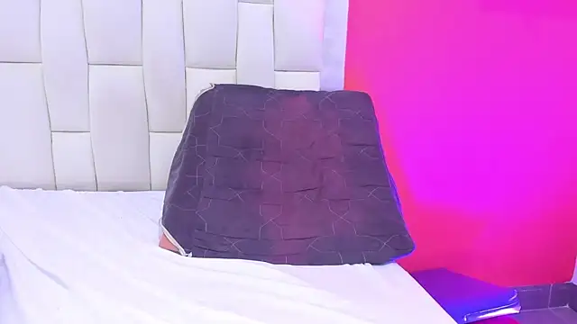 Melanny_hot69's cam snapshot