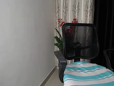 Baby_naughtyy's cam snapshot