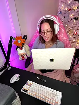 SpaceCowWhore's cam snapshot