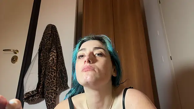 Babemonsterr's cam snapshot