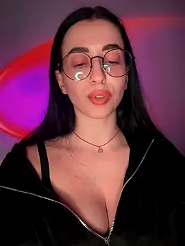 Emylia's cam snapshot